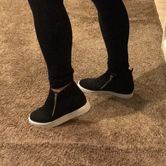 🌷 Black High Heel Wedge Sneakers /Zippers - Picture 7 of 8